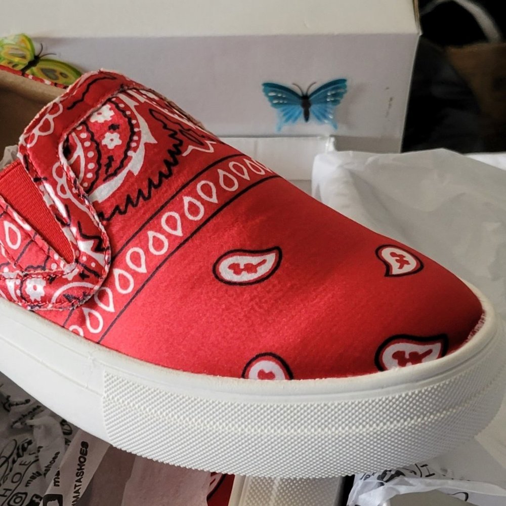 Mata Red Bandana Tennis Shoes